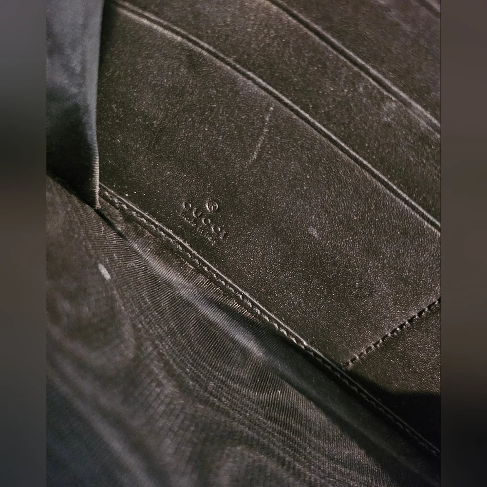 Gucci GG Supreme Bees Zip Around Wallet - Picture 9 of 11